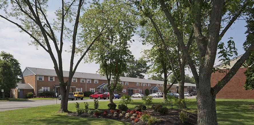 Exterior view of Pickwick apartments in Maple Shade, NJ.